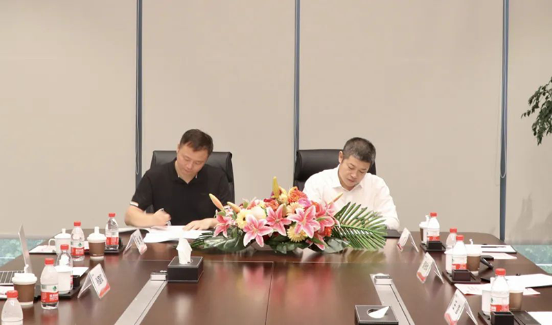 精品国产AV色一区二区深夜久久